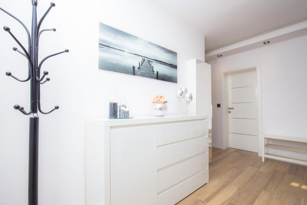 Apartment Gallery Primošten المظهر الخارجي الصورة